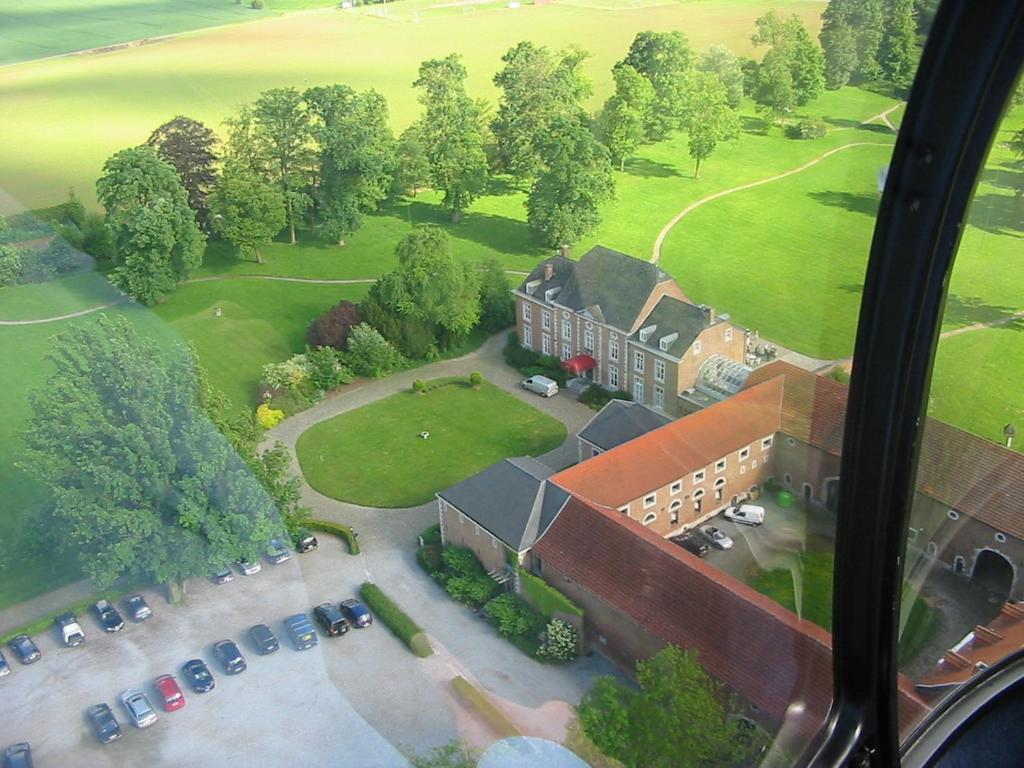 Chateau De Limont Donceel Екстериор снимка
